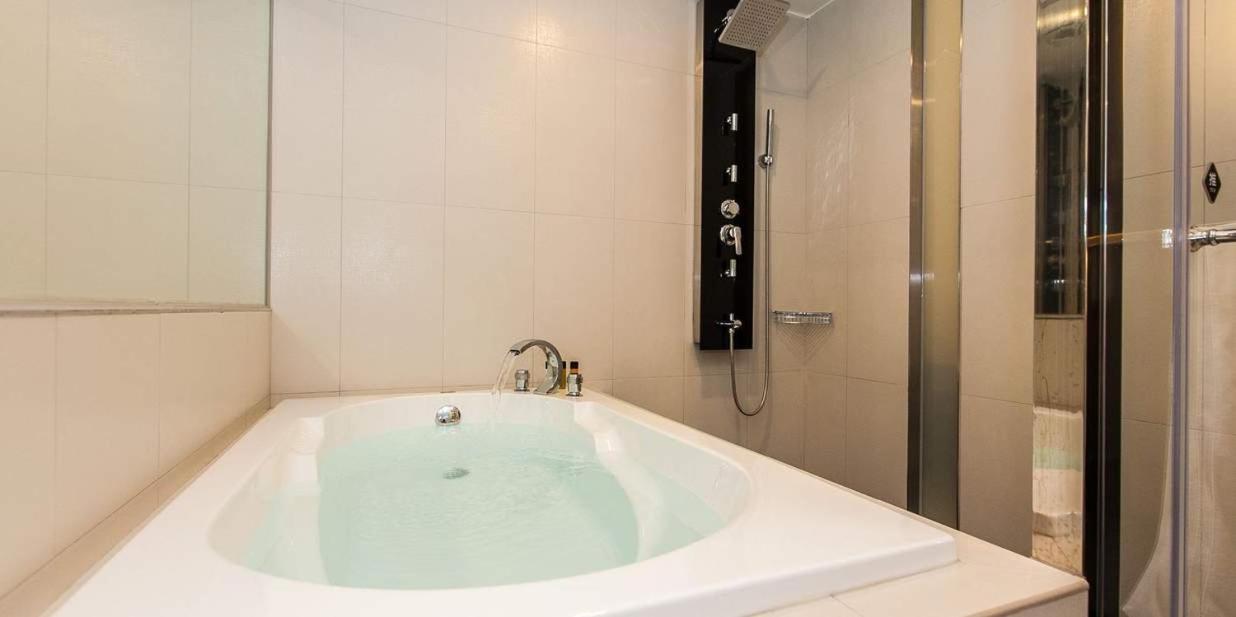 Fairytale Yi Su Hotspring Hotel Jiaoxi Exterior photo